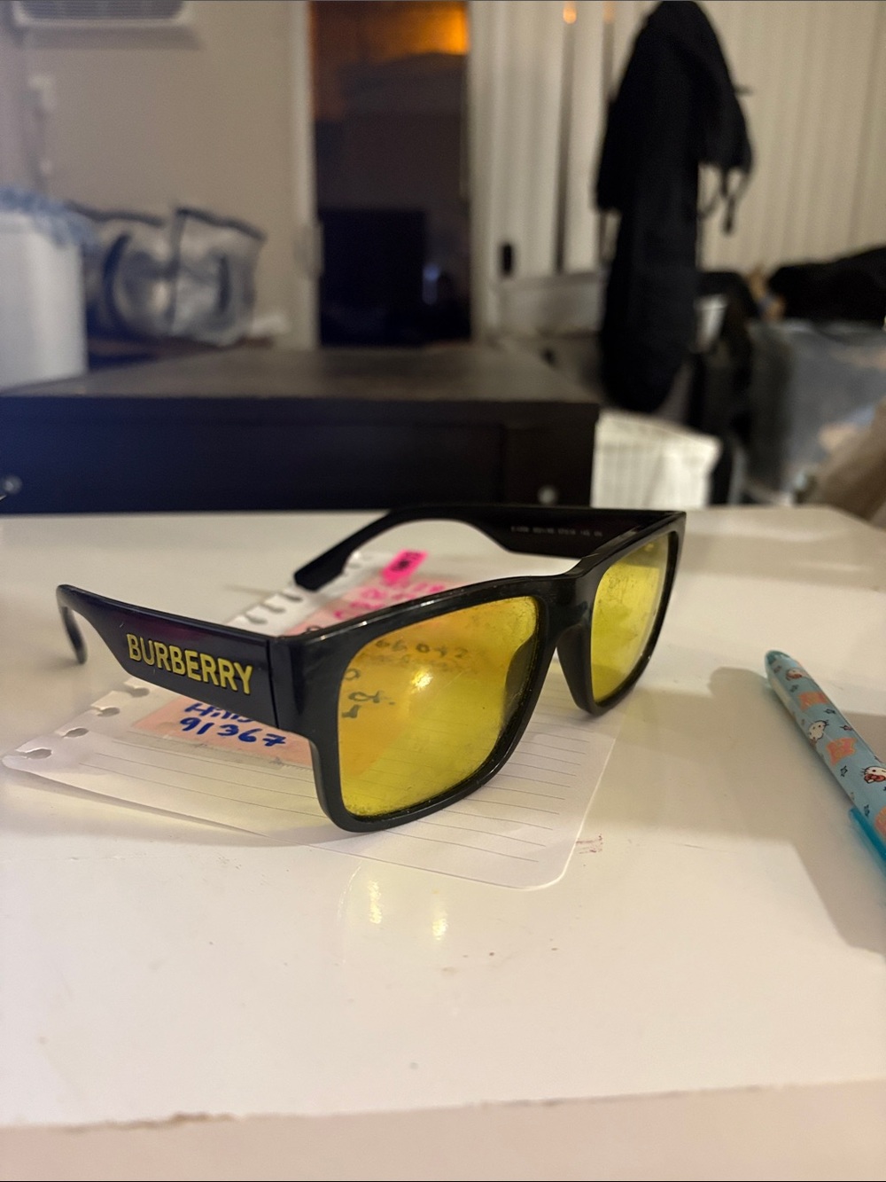 Burberry Metro sexual glasses
